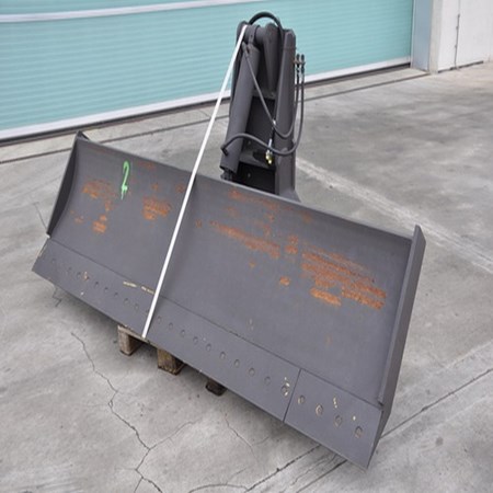 2 Schild CAT 140 H neu for Sale